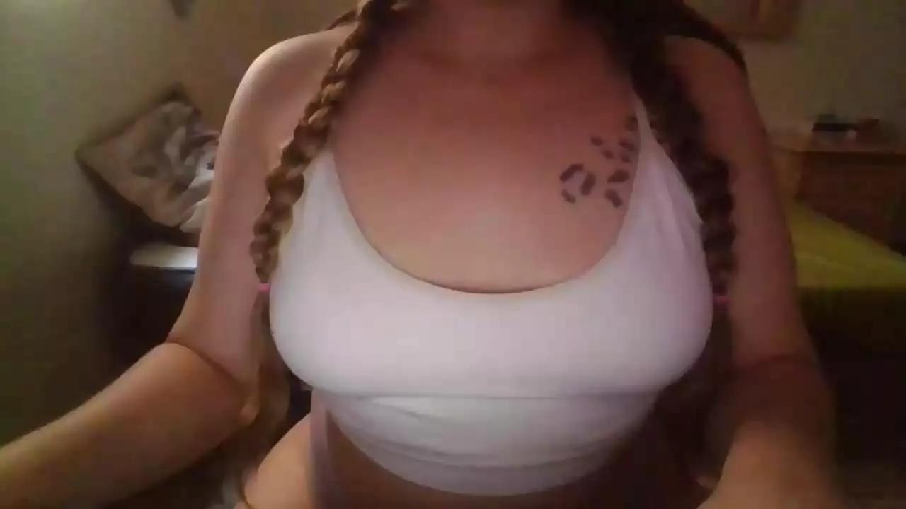 littlesara21 from Streamray