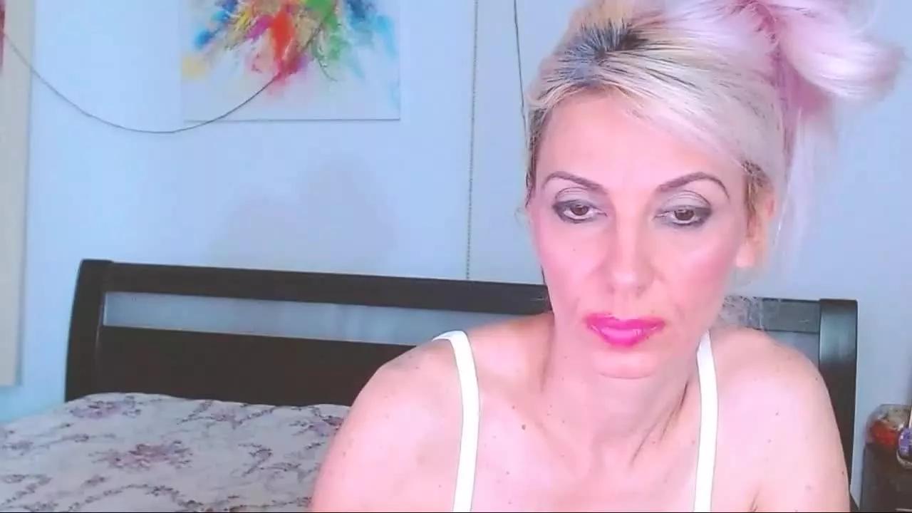 MissLaraHoney from Streamray