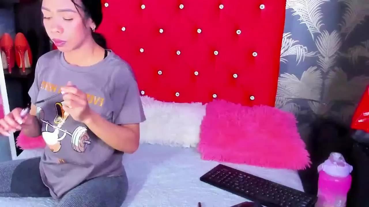 SelenaHot from Streamray