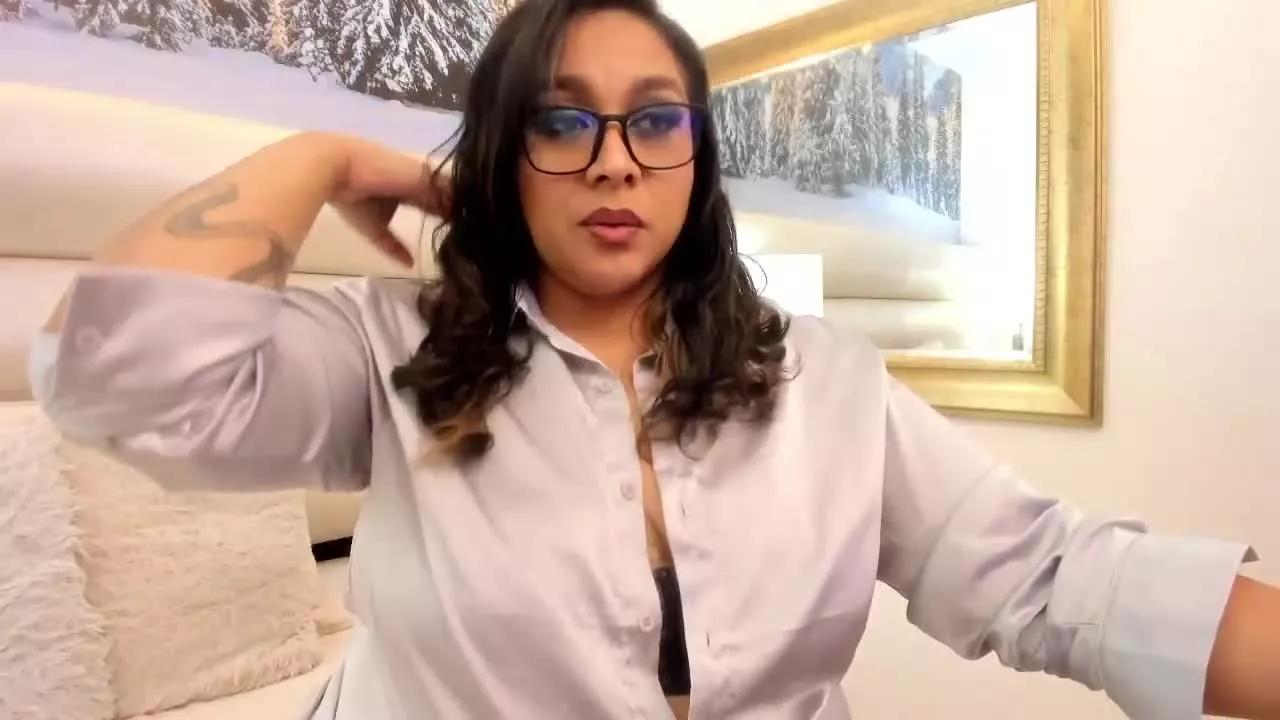 ViickyLee from Streamray