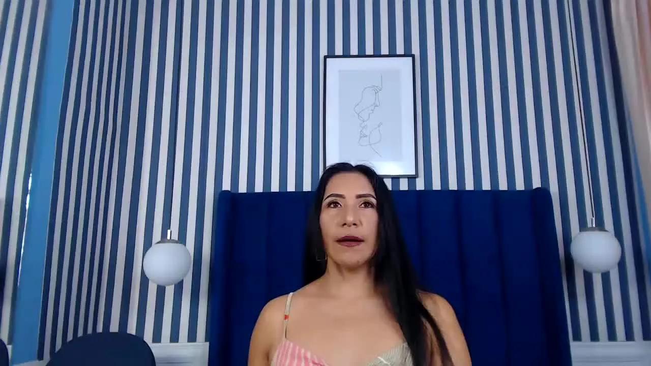 Vivivenne54 from Streamray