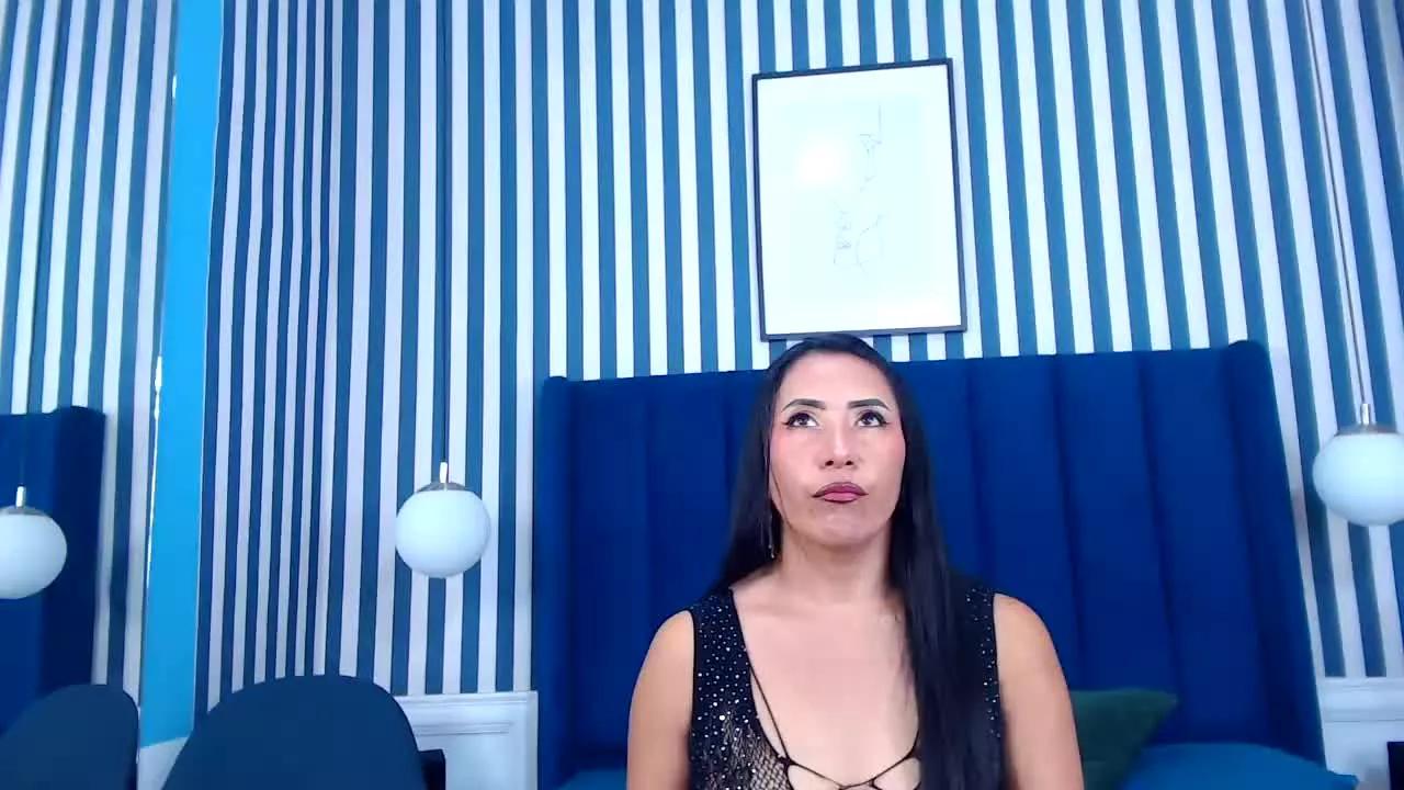 Vivivenne54 from Streamray