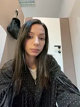 StripChat -MiaSweet- is Freechat -MiaSweet- — Hi guys