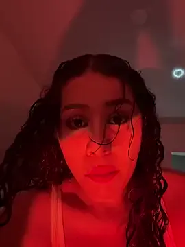 Offline 18_salo on StripChat