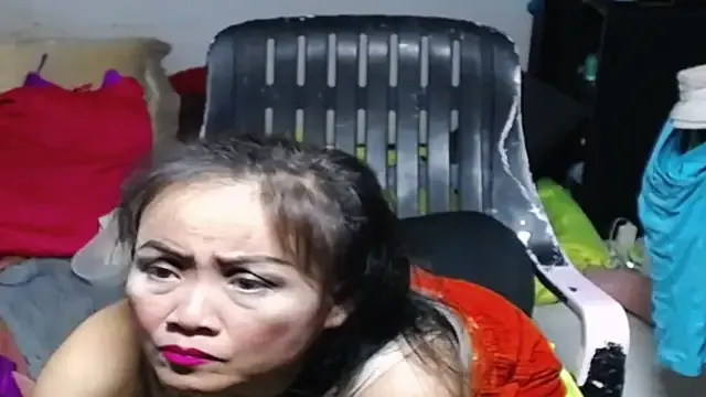 1CuteAndSexy69 on StripChat