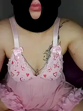 Offline 1Malika on StripChat