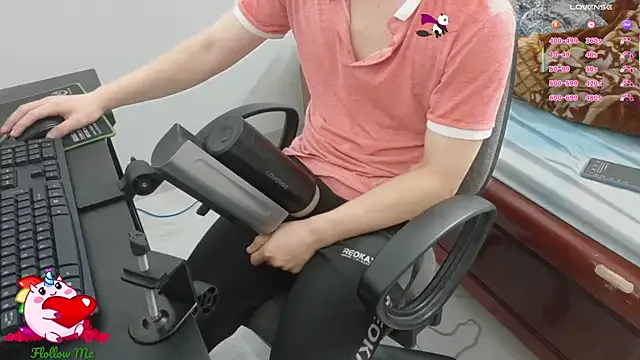 Freechat _-kur-_ on StripChat