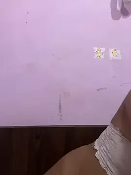 _01ruhi on StripChat