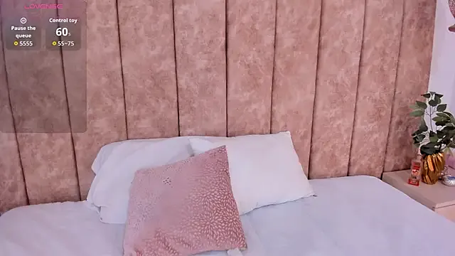 Offline _alishaa_c on StripChat