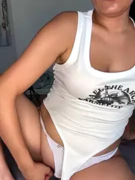 _ALYA from StripChat is Freechat