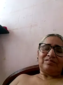 Offline _candi on StripChat