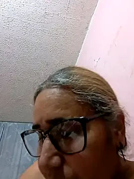 Offline _candi on StripChat