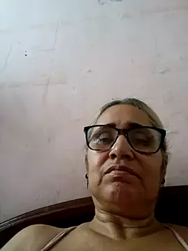 Offline _candi on StripChat