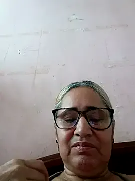 Offline _candi on StripChat