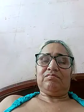 Offline _candi on StripChat