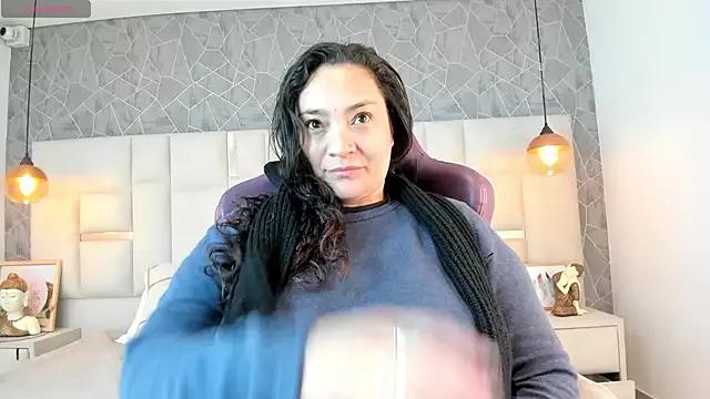 _im_alaya from StripChat