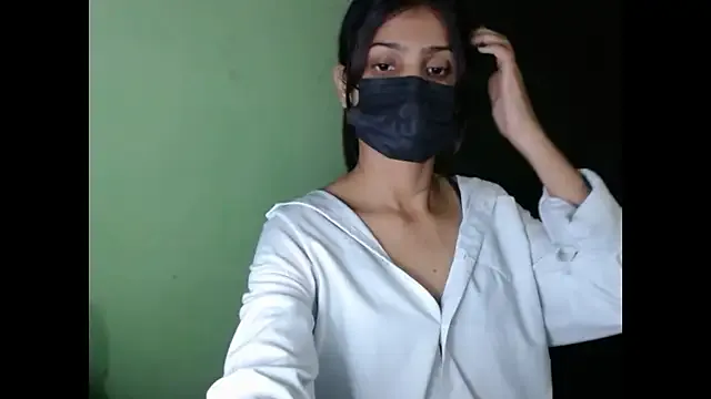 Offline _kamyaa09 on StripChat