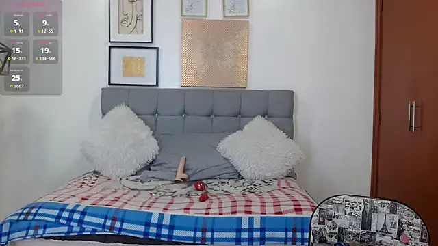 _naomi_s on StripChat