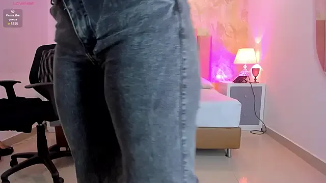 Freechat _Peach1_ on StripChat