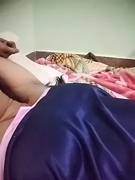 aadhini01 on StripChat 