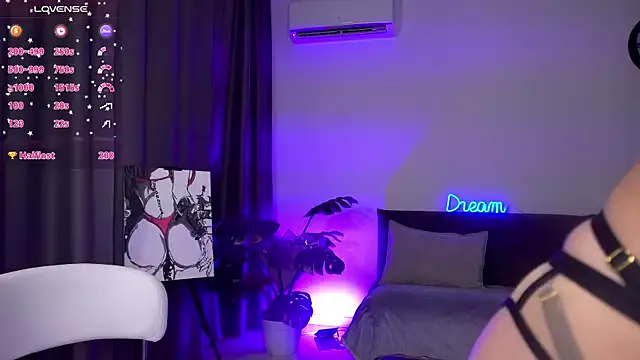 Adalin_Moore on StripChat 