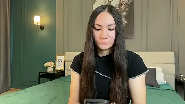 Offline Adele_Shy on StripChat