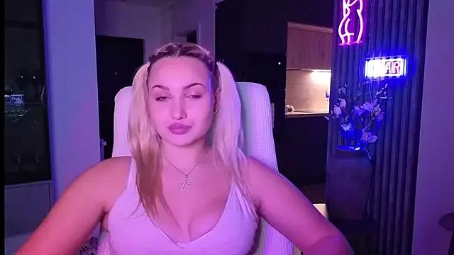 adrelaxina from StripChat is Freechat