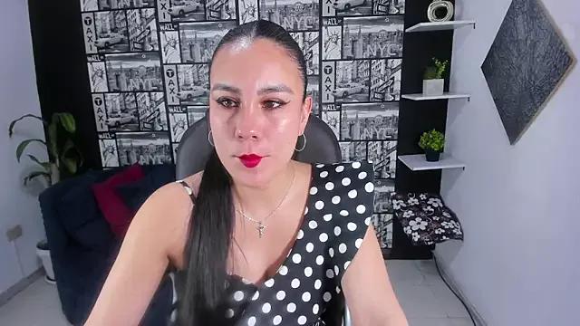 Agata-Moon from StripChat