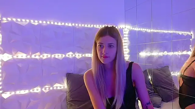 Offline Aishha_ on StripChat