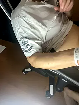 Offline AKI09aki on StripChat