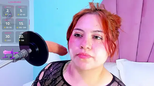 Offline alana_glasses on StripChat