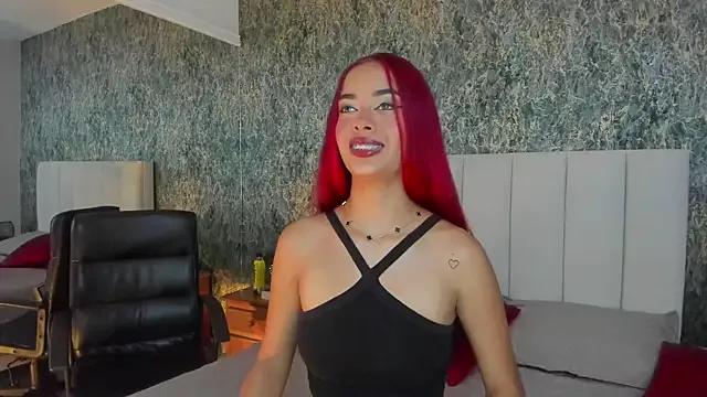 AlannaBlakes from StripChat