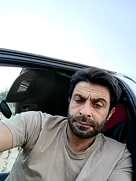 Offline alex10alexx on StripChat