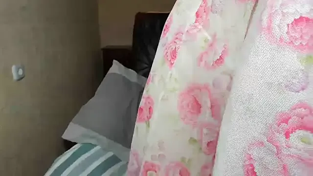 Offline AliceDia on StripChat