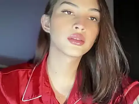 Offline Alicegreenexx on StripChat