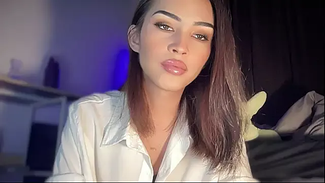 Offline Alicegreenexx on StripChat