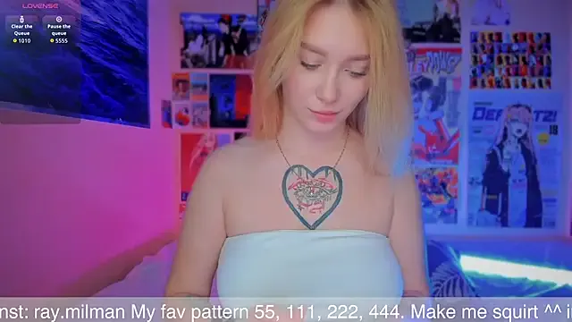 Offline AliceMilman on StripChat