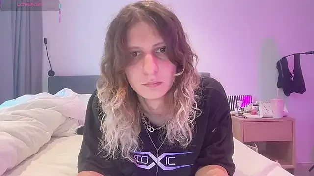 StripChat AlicePinkhead is Freechat AlicePinkhead — I want pink hair