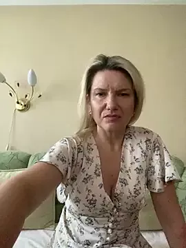 Freechat AliceSwan4011 on StripChat