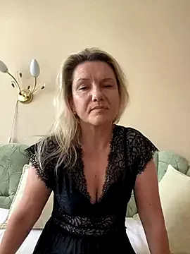 Freechat AliceSwan4011 on StripChat