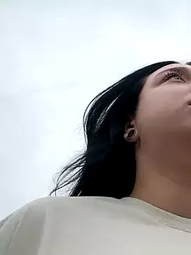 Offline AlishaOfThorns on StripChat