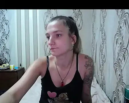 Offline AlissaClark on StripChat