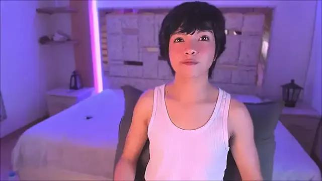 AllanYong18 from StripChat