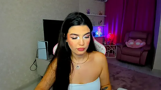 AlluringAriel — dancing in underwear ahhh