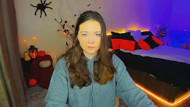 Offline AlluringLookk on StripChat