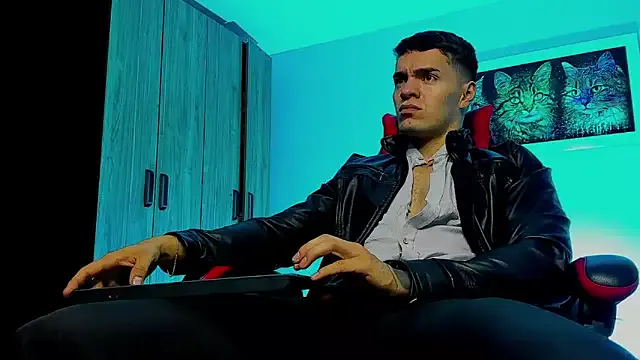 Offline ALPHA_DOMINUS_ on StripChat