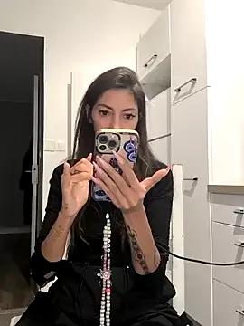 Amani_thewolf from StripChat