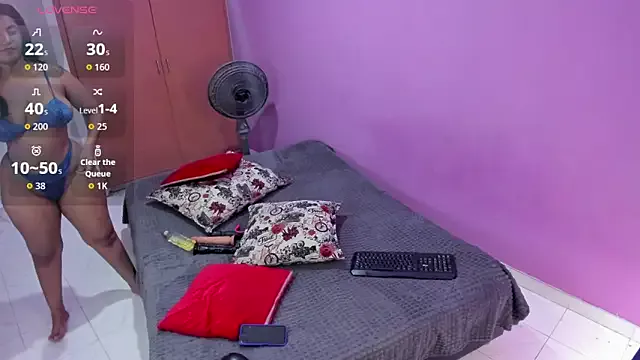 Offline ambersmitx on StripChat