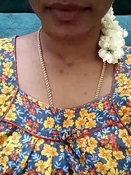 Offline Ambika01 on StripChat