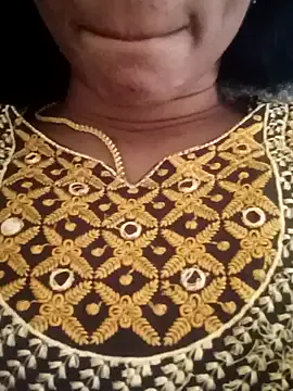 Offline Ambika01 on StripChat